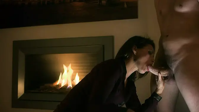 Hot MILF loves cock, giving a deepthroat blowjob and fucking hard