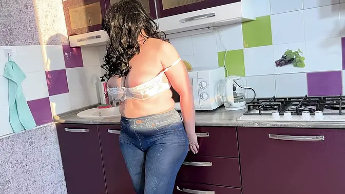 Hot milf shows off big tits and gets her big ass fucked in anal