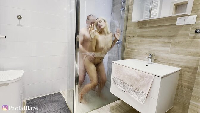 Hot romance in the shower - Polish Dialogues