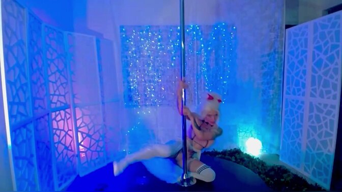 Hot stripper with big tits teases and shows off