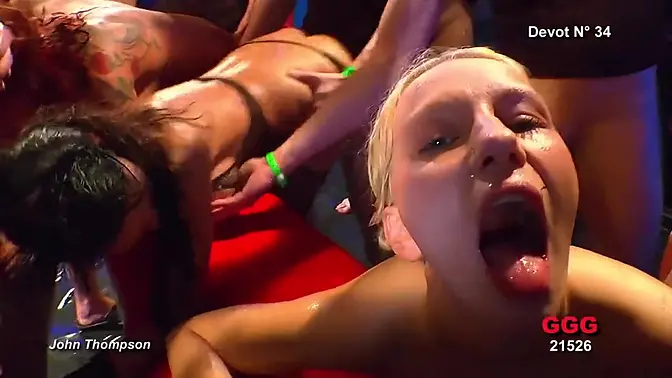 Hot Teen Girls Piss and Fuck