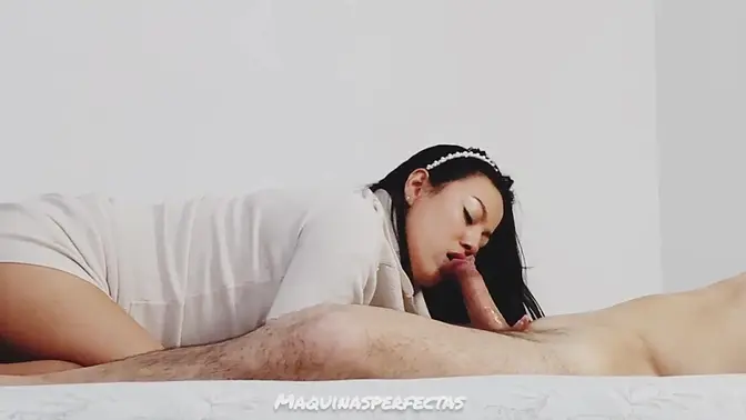 Hot young amateur deepthroats and facials huge cock