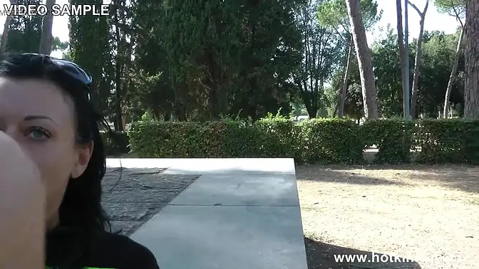 Hotkinkyjo fisted and prolapsed in Villa Borghese, Rome