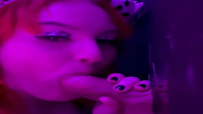 Hotwife pawg at the local gloryhole