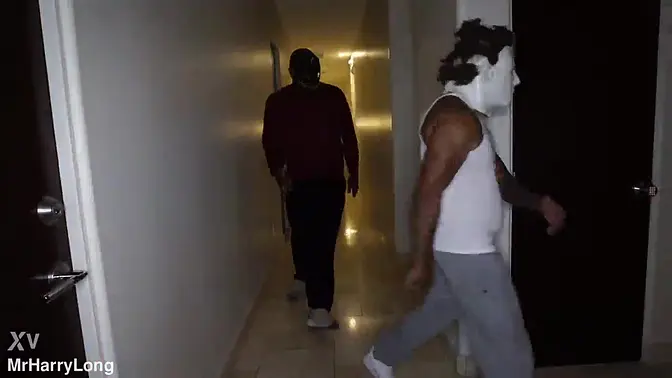 Hotwife takes on big BBC in DP gangbang