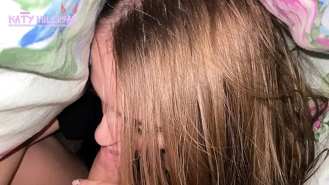 Housewife deepthroats hubby's cock in 60 fps