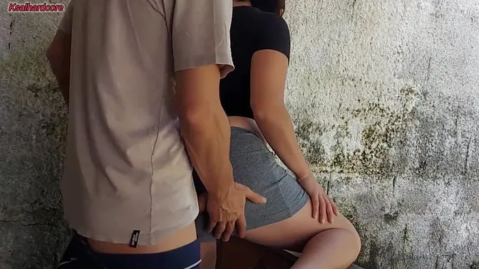 Housewife's hot short maid seduces husband with big cock