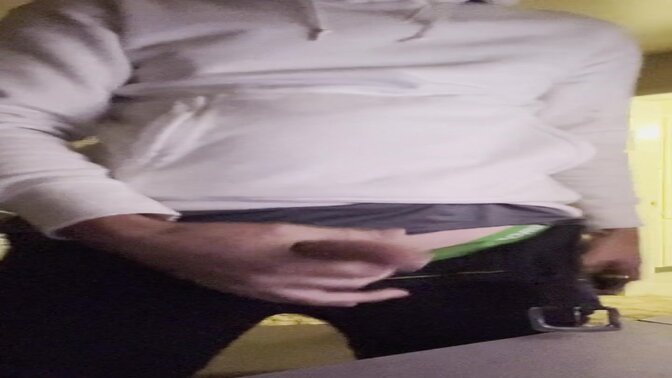 Huge white cock gets serviced by two hot babes