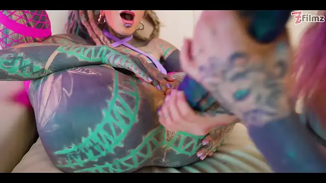 Inked Anuskatzz and Australian bimbo's wild toy fuck session