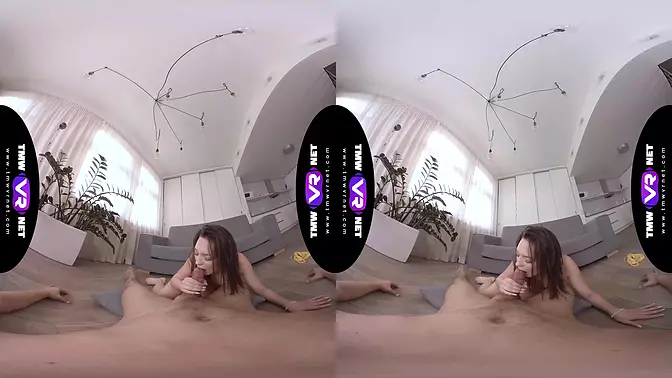 Isabella's Feet Massage Leads to Mind-Blowing Climax