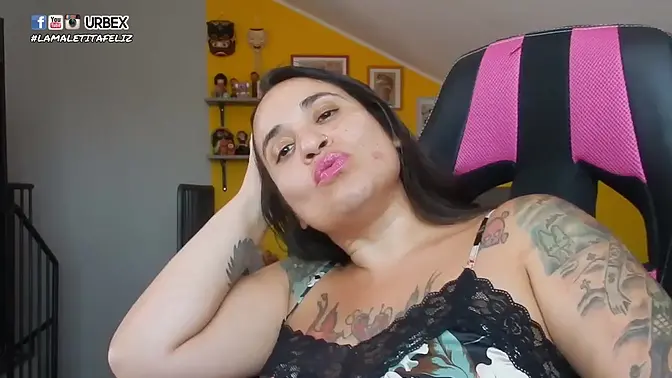 Italian Giantess with Big Boobs Teases and Tames Tiny Man