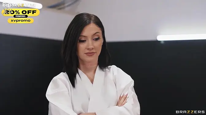 Jazmin Luv and Mina Luxx get wild in a Dojo pussy slam