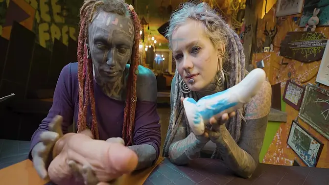 Kinky Life Unboxing – Best Vibes & Dildos