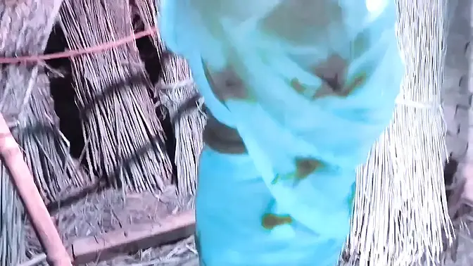 Komal Chachi's Choot Gets Me Hard