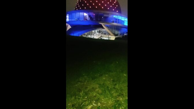 la llevo al Planetario a pasear a mi hijastra y termino cogiendole la boca con arcadas y la conchita