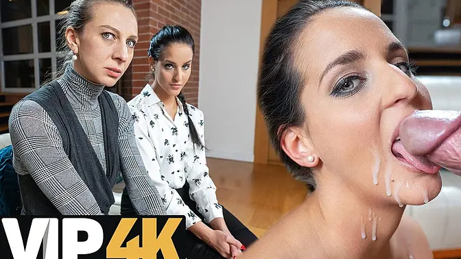 La Pianiste's hand wraps around the greatest cock