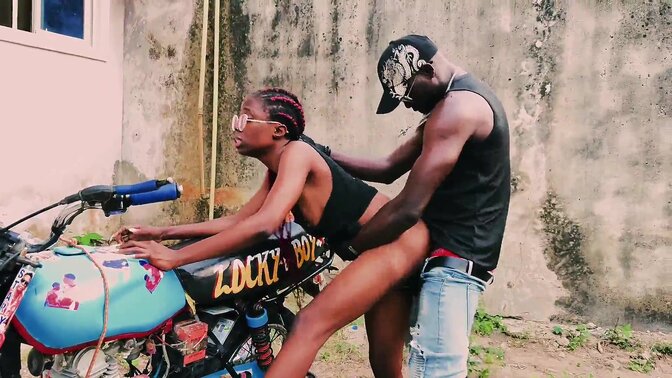 Latina babe gives a deepthroat blowjob to a big black cock in a public