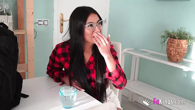 Latina babe Lara Rey gets her tight ass pierced