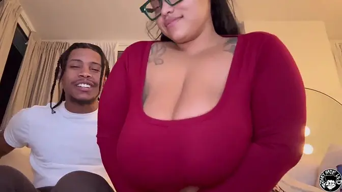 latina bbw cums hard on lil d trailer