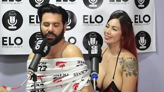 Latina beauty Anahi gives sultry massages in a hot casting session