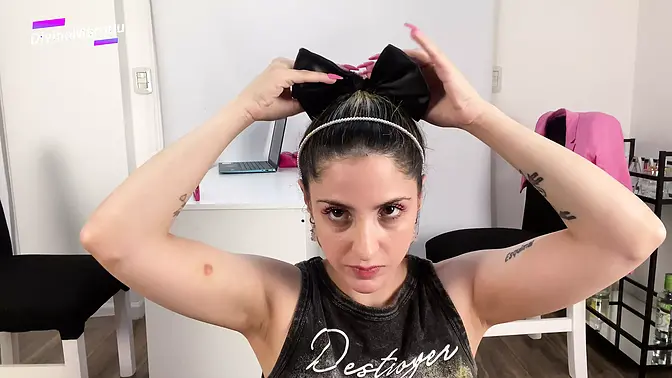 Latina gets her ass fucked and swallows cum during job interview