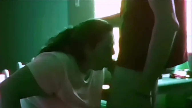 Latina MILF Lulu swallows cock and takes anal beating