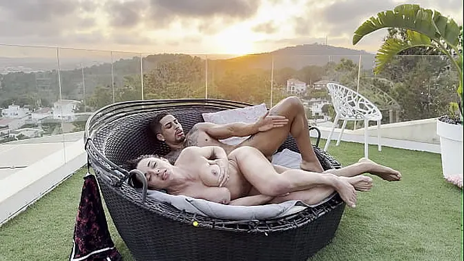 Latina slut rides huge cock in pool with cumshot