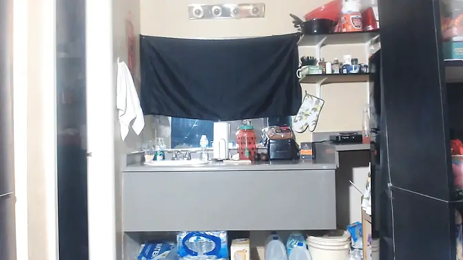 Lesbians ass sagging pants