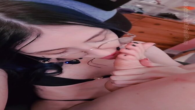 Long-Haired Bikini Babe Shows Off Her Feet