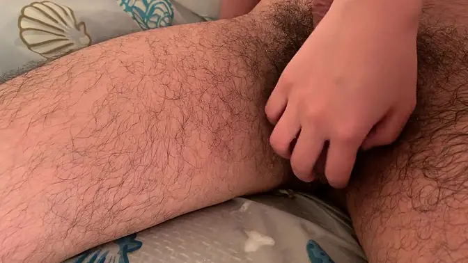 Mandarin-speaking submissive moans during intense fast handjob session