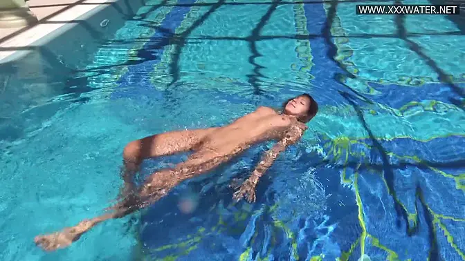 Mary Kalisy's Poolside Underwater Seduction