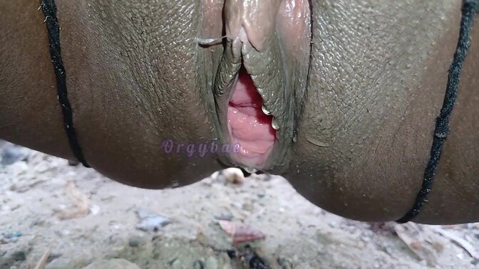 Mature African wife pees in public, caught on camera