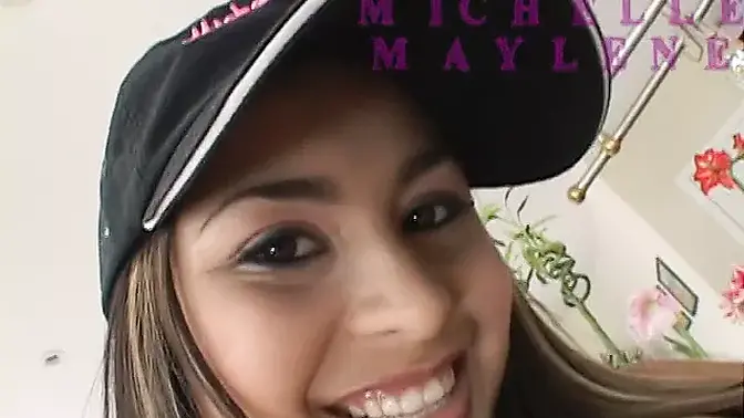 Mature man pounds teen's tight spot in doggy style at home