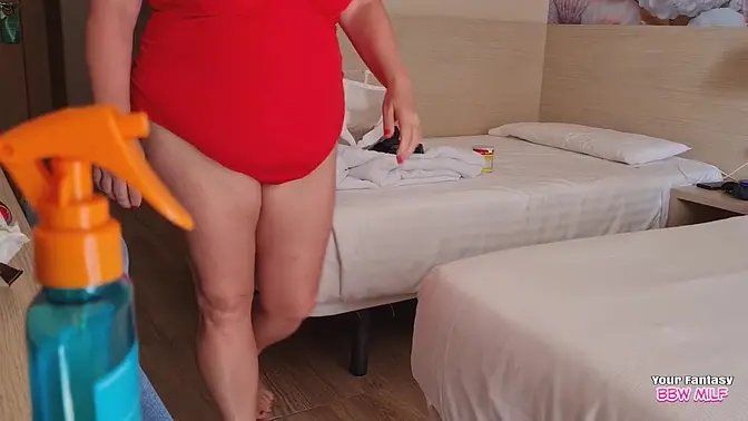 Mature MILF gets her big natural tits oiled and fucked