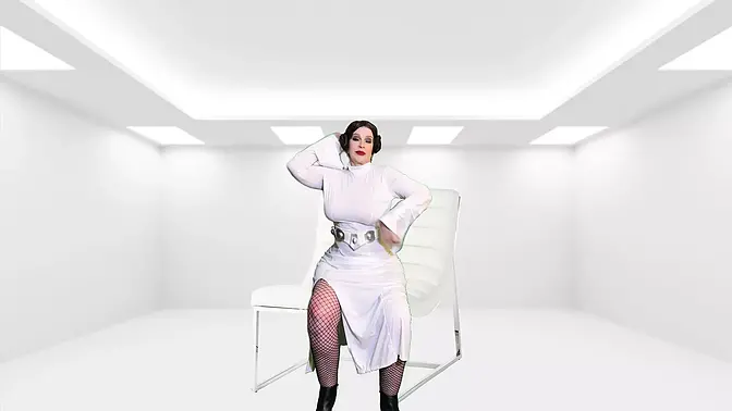 Mature Princess Leia enjoys solo sith vibrator play