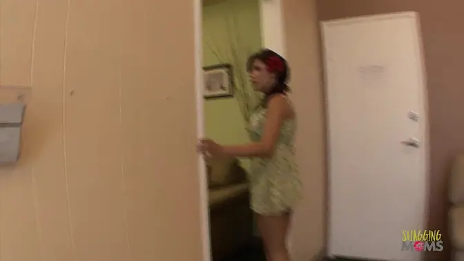 MILF Alexa Nicole gets railed after meeting online