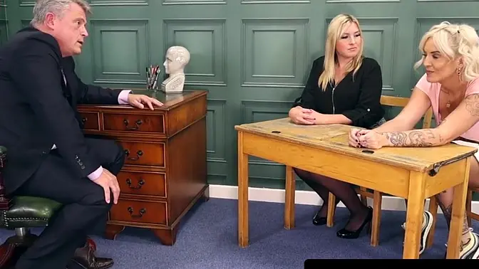 Milf Gigi licks pussy and plays with tattooed babe Charlie