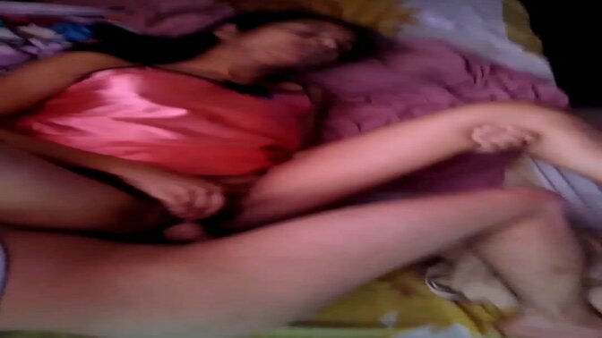 MILF Latina Morena gets fucked in homemade porn