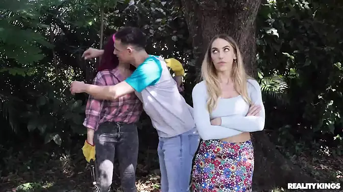 MILF teaches hot trio the art of handjobs in threesome