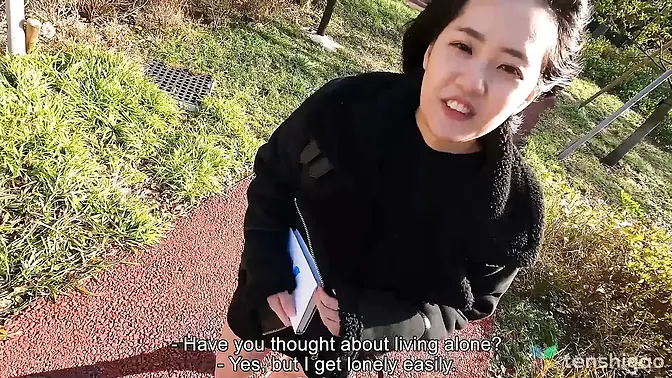 Moeka Tachibana: First Porn scene with Excellent House Party