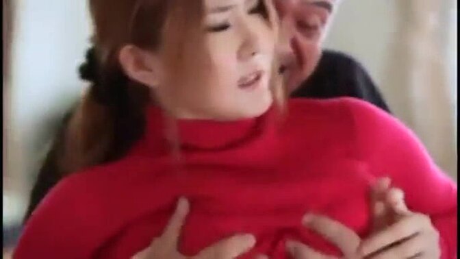 Momoka Nishina takes a huge Japanese cock deep inside her tight body 