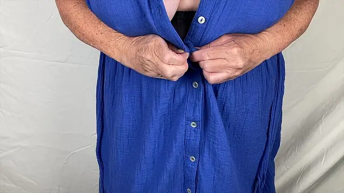 Mrs Mature Feet home from Church -Part 1