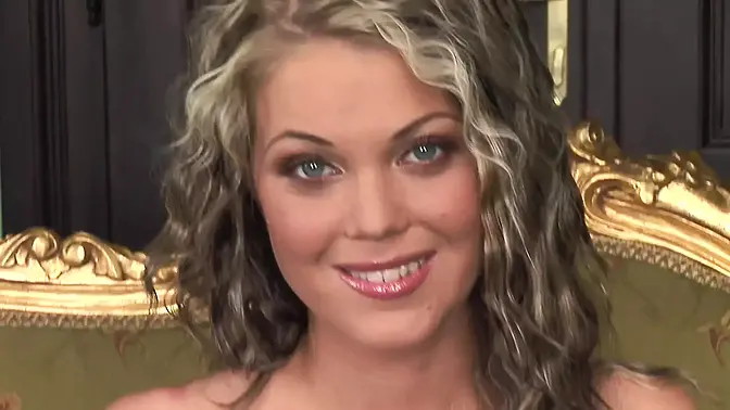 My Roommate, a Whore Gets Penetrated in a Hot Nasty Threesome