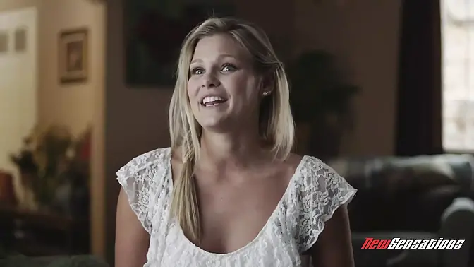 Naughty bad girl bath squirts with interactive toy