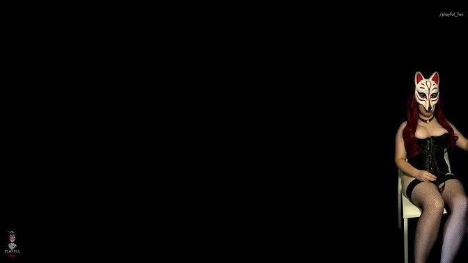 Naughty Eve seduces at the striptease bar