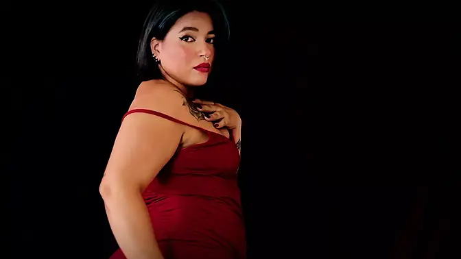 Naughty Nathaly Cuesta deepthroats and swallows