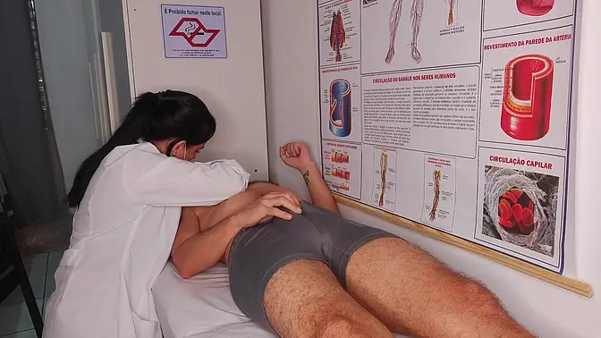 Nurse gets shocked by patient's huge cock