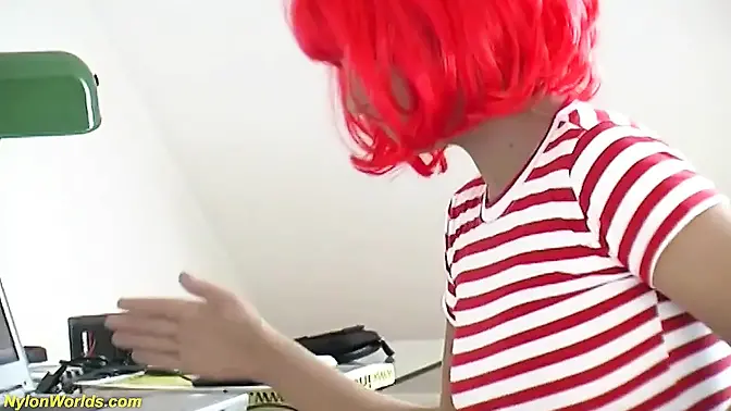 Office nymphomaniac sucks cock in catsuit