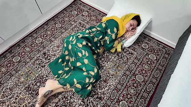 Old man fucks hard and deep into his beautiful hijab-clad girlfriend