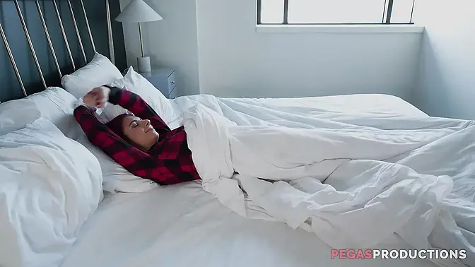 Pegas Productions - Victoria Cherry Unboxing Are Sexual Christmas Gift